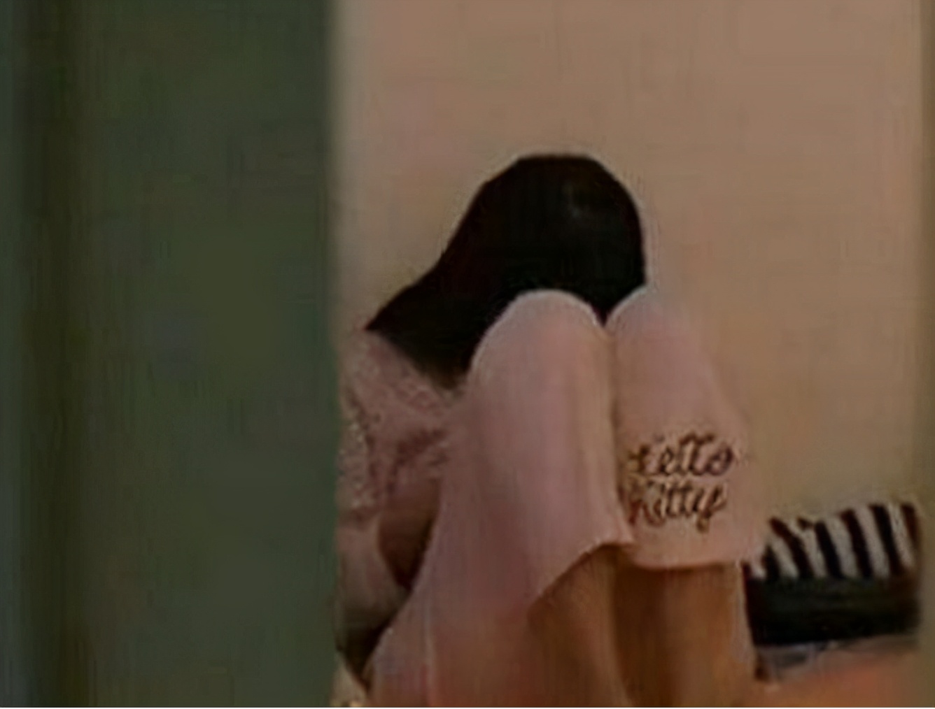 孩子对妈妈说“我好难看”，妈妈怎样回应才是高情商的做法？