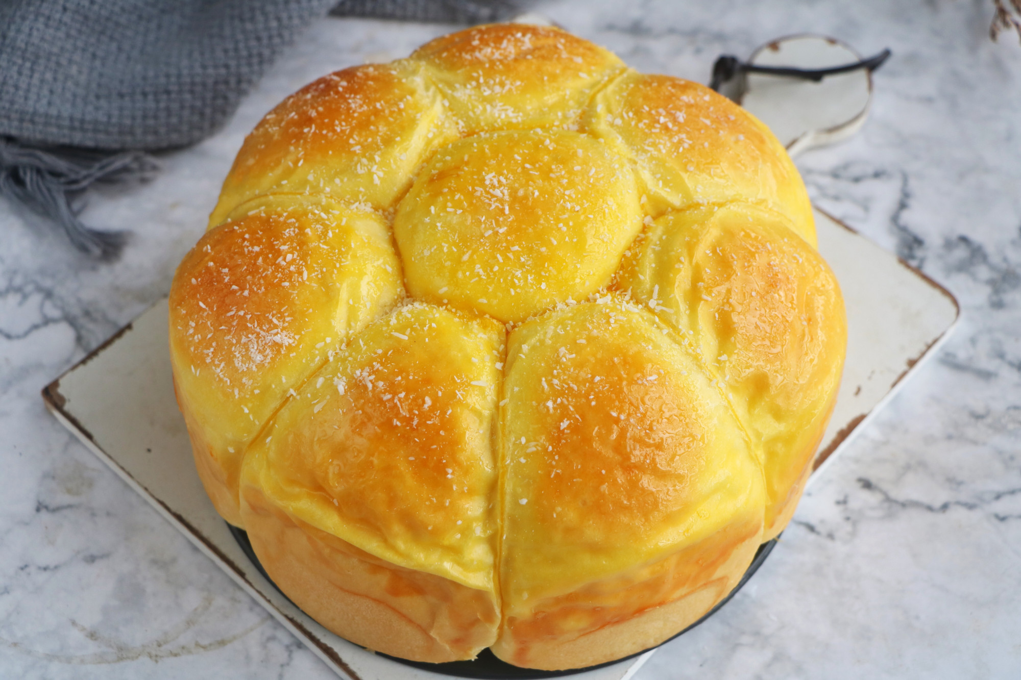 面包怎么蒸出的松软好吃,蒸面包怎么做的蓬松柔软拉丝