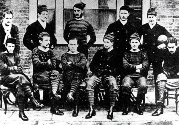 中国足协痛批国足,国内专家如何看待国足