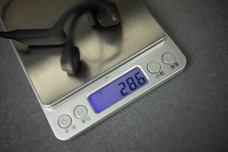 边洗澡边听歌费不费电量,边洗澡边听歌有什么后果