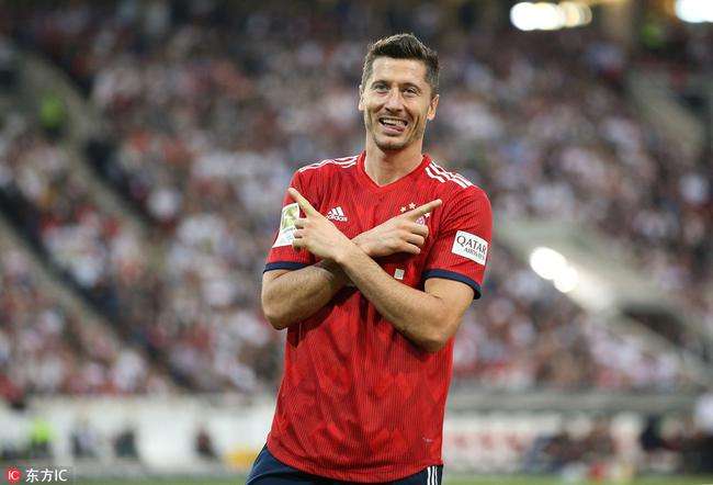 世界足坛十年百大扑救,足坛最难打破的十大纪录