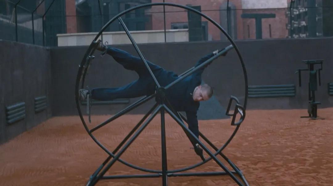 我们在柏林，看了9个小时震撼世界的DAU