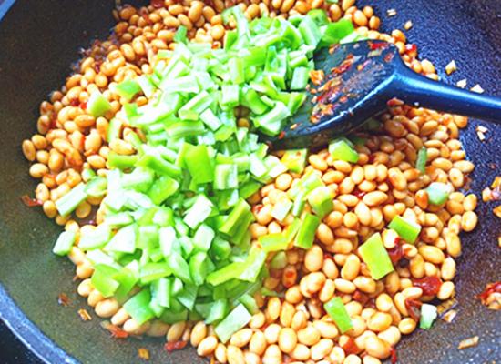 教你做黄豆最过瘾的吃法,吃了近30年豆腐第一次怎么做