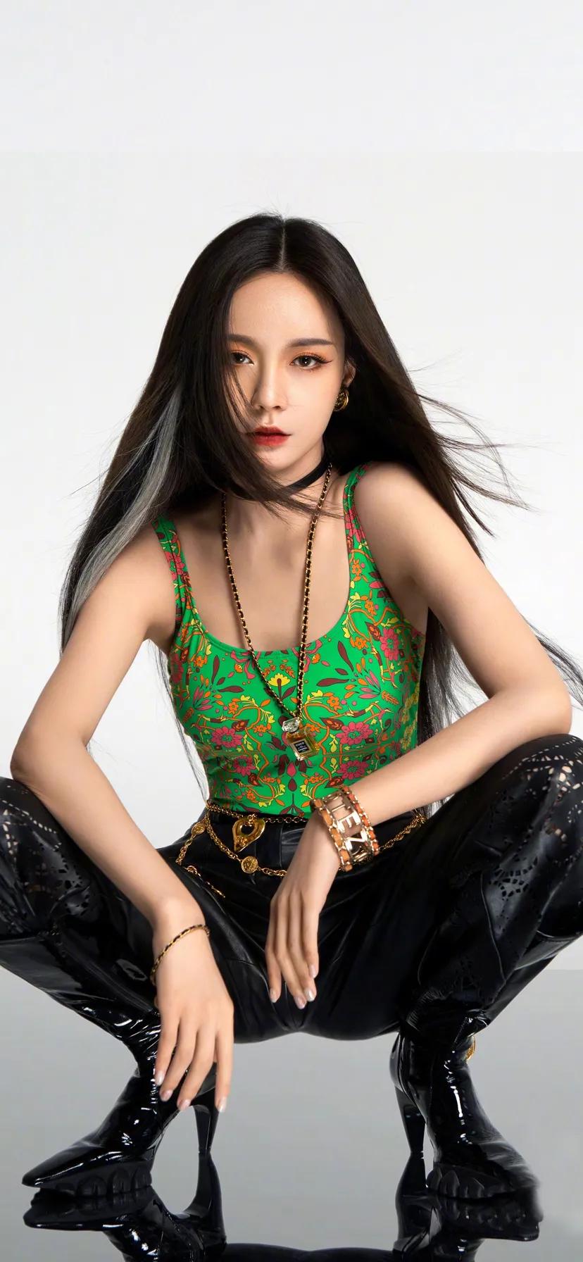 明星穿搭图片素材,明星新款服装图片大全