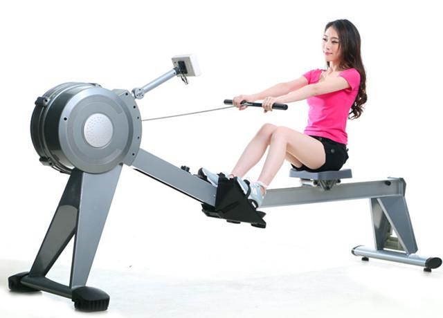 划船健身器材正确使用,划船机健身的正确方法