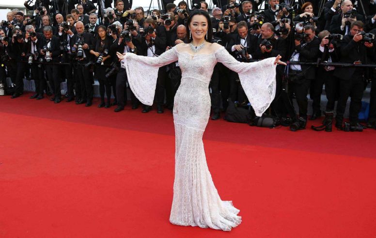 蹭红毯,蹭红毯赖着不走