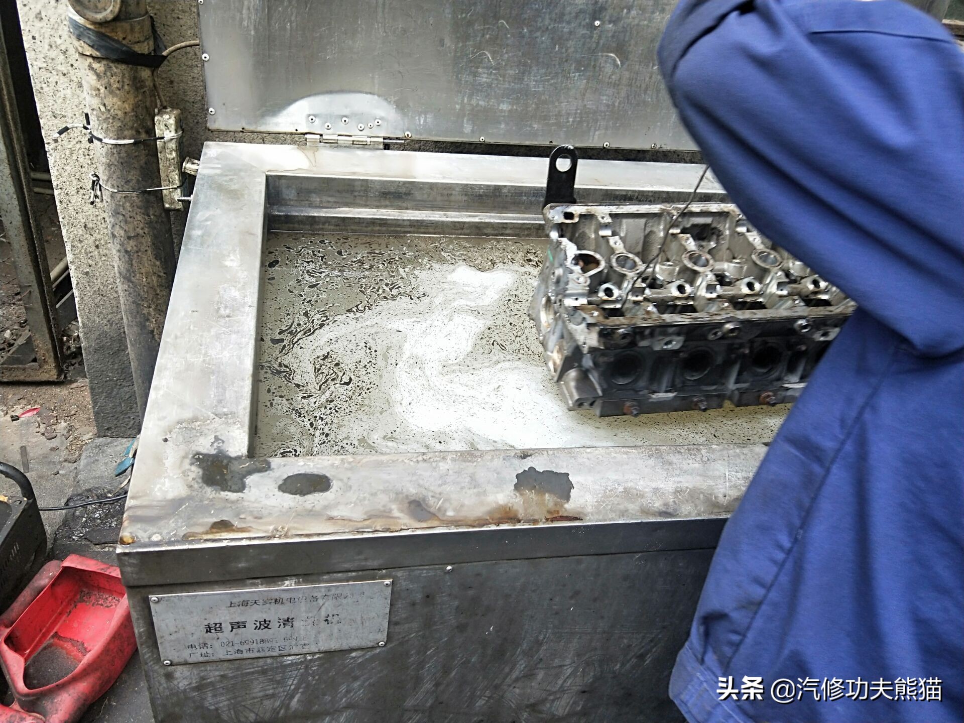 07年奥迪a6轻微烧机油怎么解决,奥迪2007款a6烧机油的原因