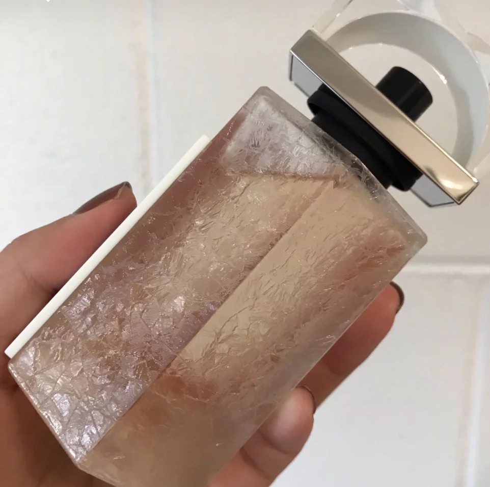 最适合送给女朋友的lv,送给女朋友最适合的礼物