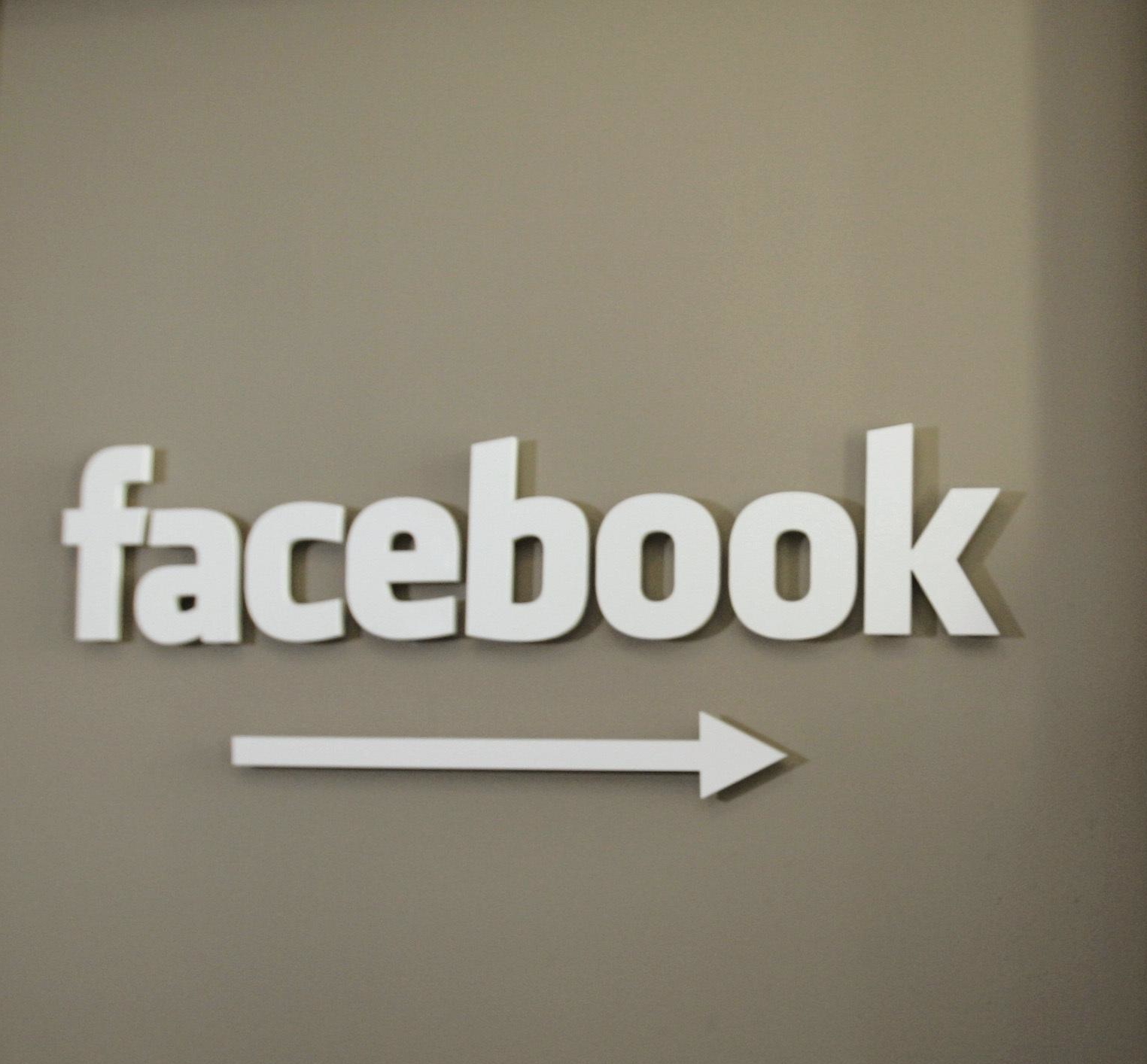 facebook在功能上与微信有区别吗,facebook与微信功能区别