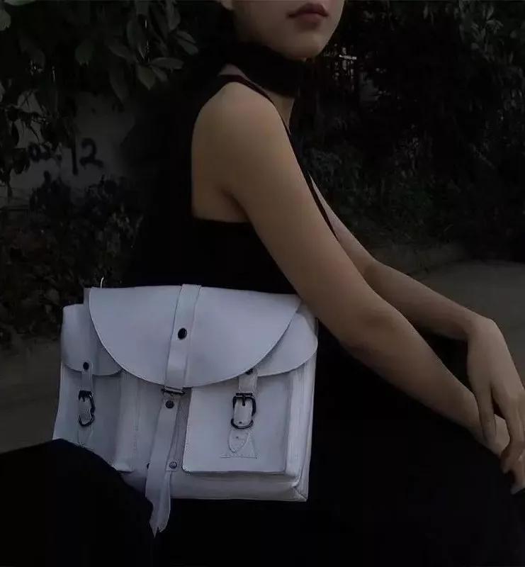 19岁少女赚400万,19岁大二女孩直播赚500万