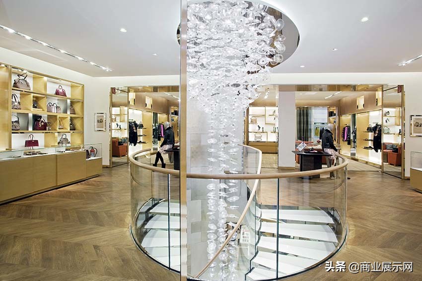 路易威登伦敦精品店,路易威登lv中国总代理