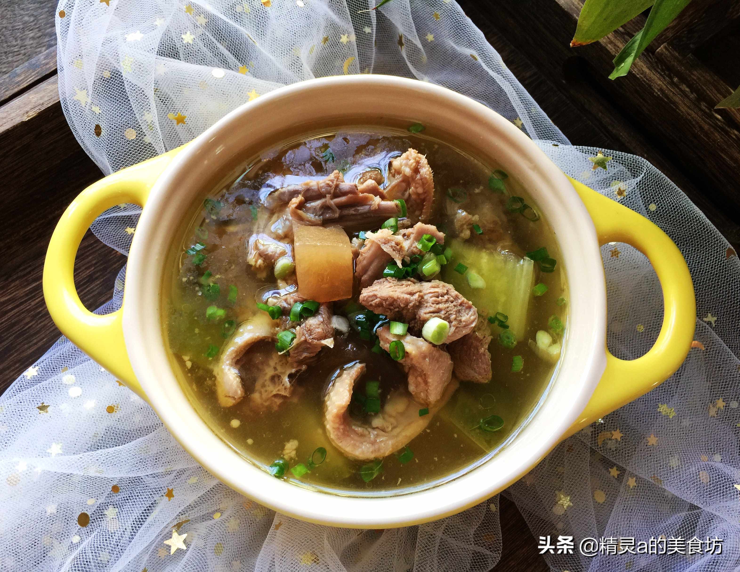 酸萝卜老鸭汤的经典做法,酸萝卜老鸭汤最正宗的做法短视频