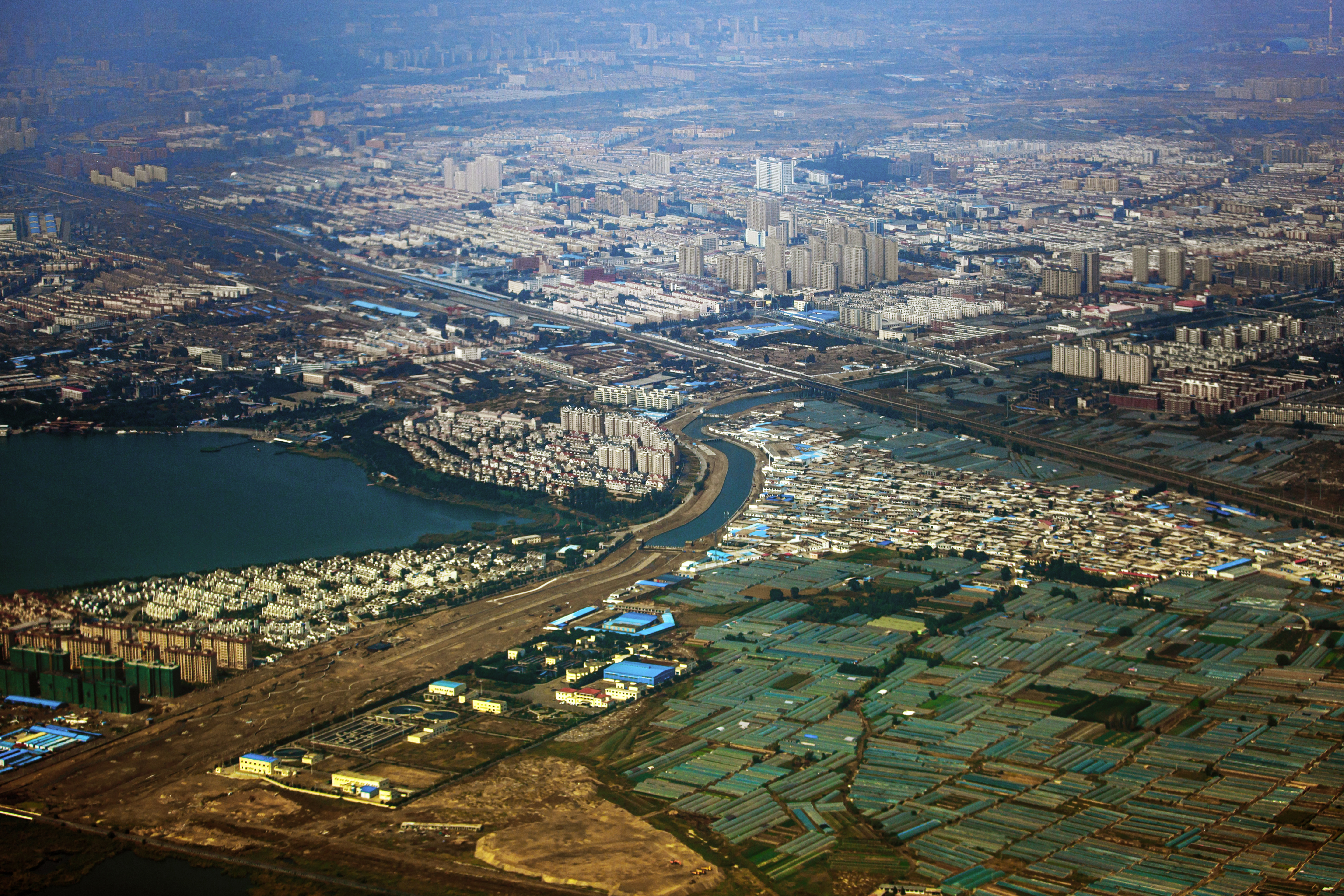 美国说不怕中国*土稀**牌，专家建议禁止出口不友好外企，美国*火军**商有点慌