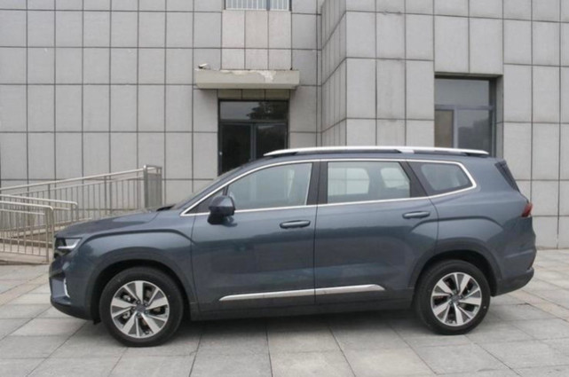 10万吉利豪越7座suv,大空间高可靠吉利豪越值不值得买