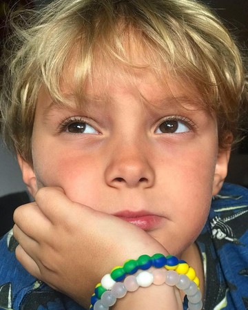 足球场外的慈父时刻　这10位球星宝贝吸睛程度胜过老爸