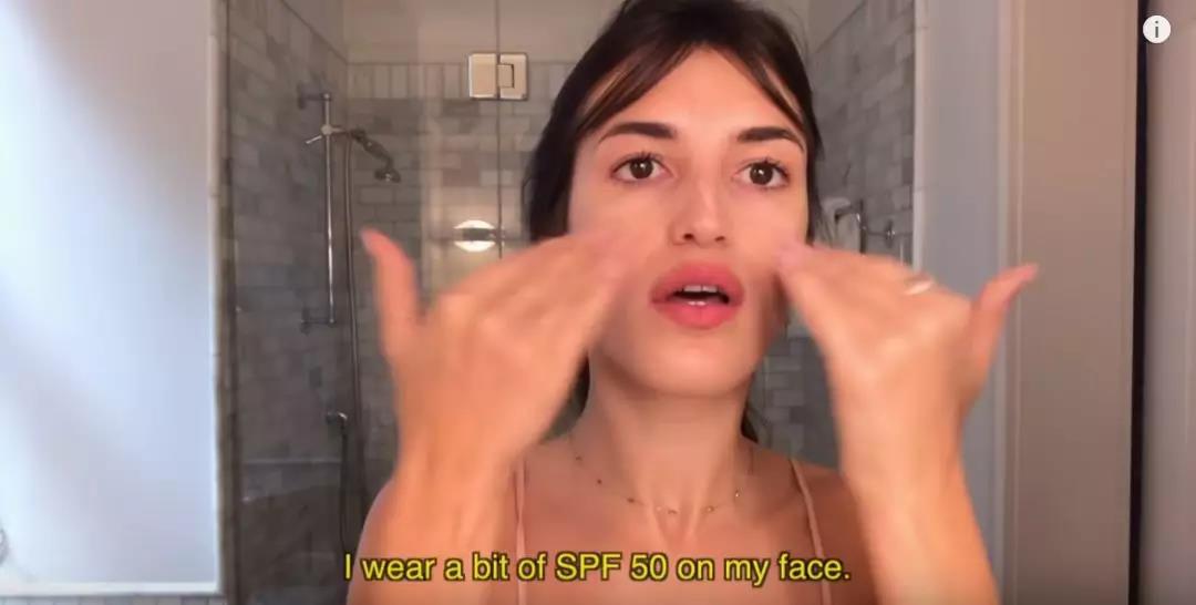 想要自然红唇选什么色号唇膏,秋冬推荐必备十款唇膏