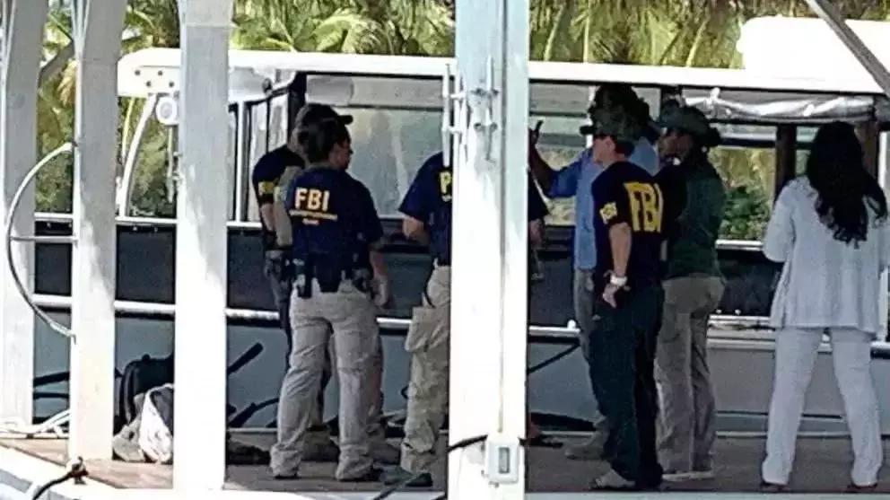 美国富豪“淫媒”死亡，“*奴性**岛”牵涉多少政要权贵？