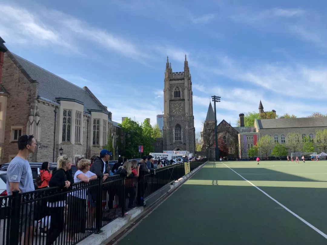 怎么在加拿大居住,怎么在加拿大生活挣钱