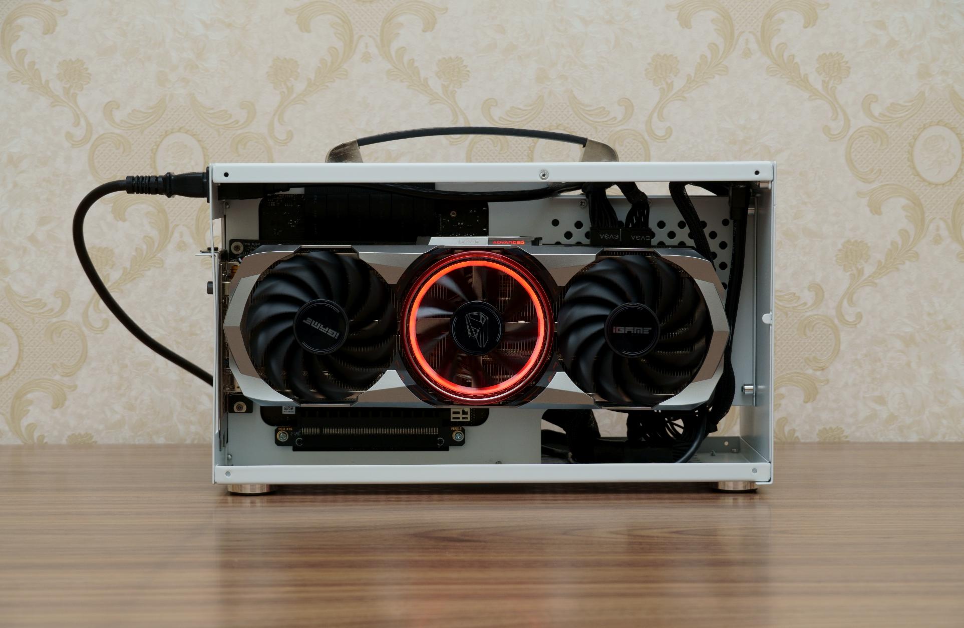 能手提个行李箱再带个相机包吗,能手提上飞机的行李箱