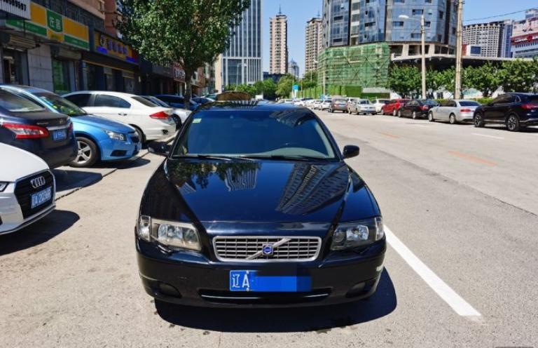 2004年沃尔沃s802.9,04年沃尔沃s80顶配当年多少钱