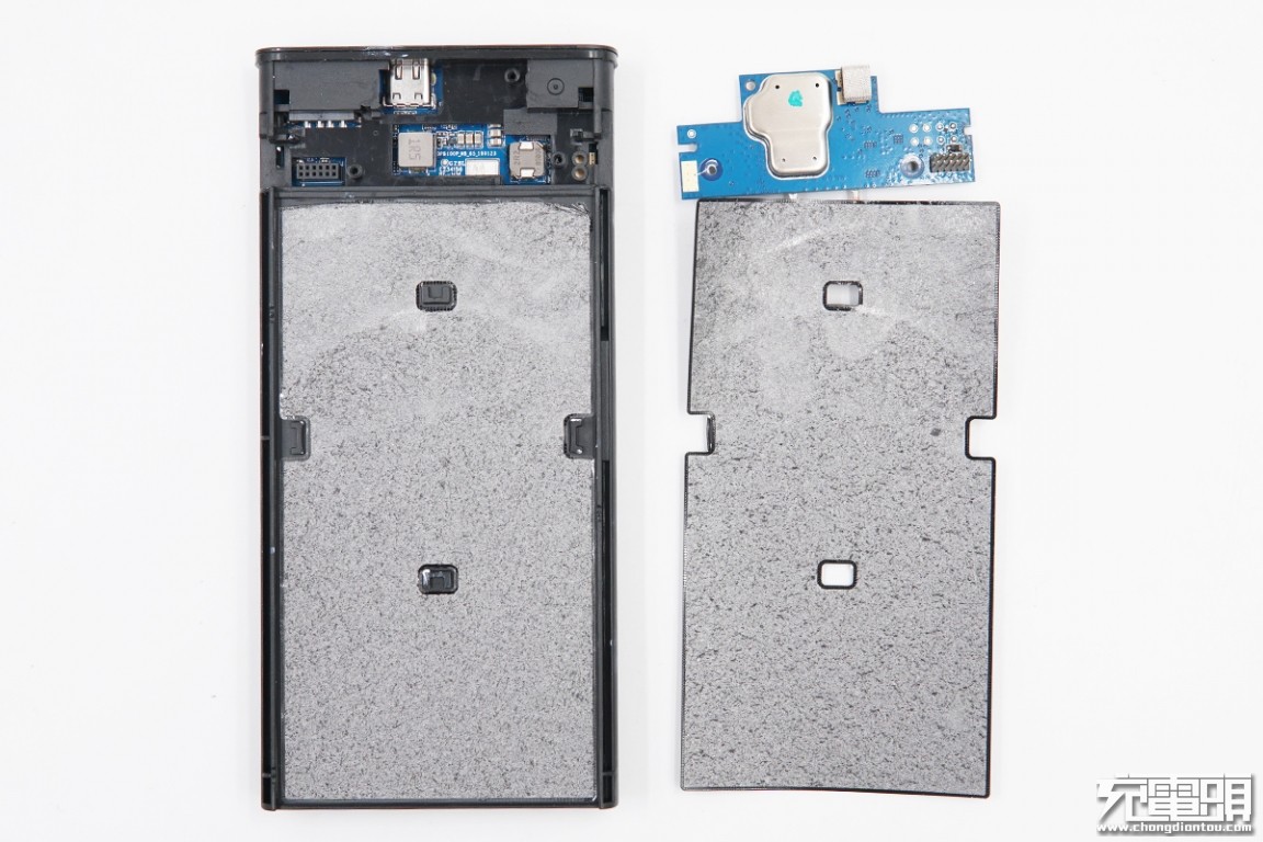 小米无线充电宝10w和30w如何选择,小米充电宝20000毫安50瓦拆箱