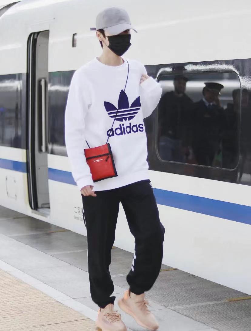 鹿晗很爷们,鹿晗挺爷们