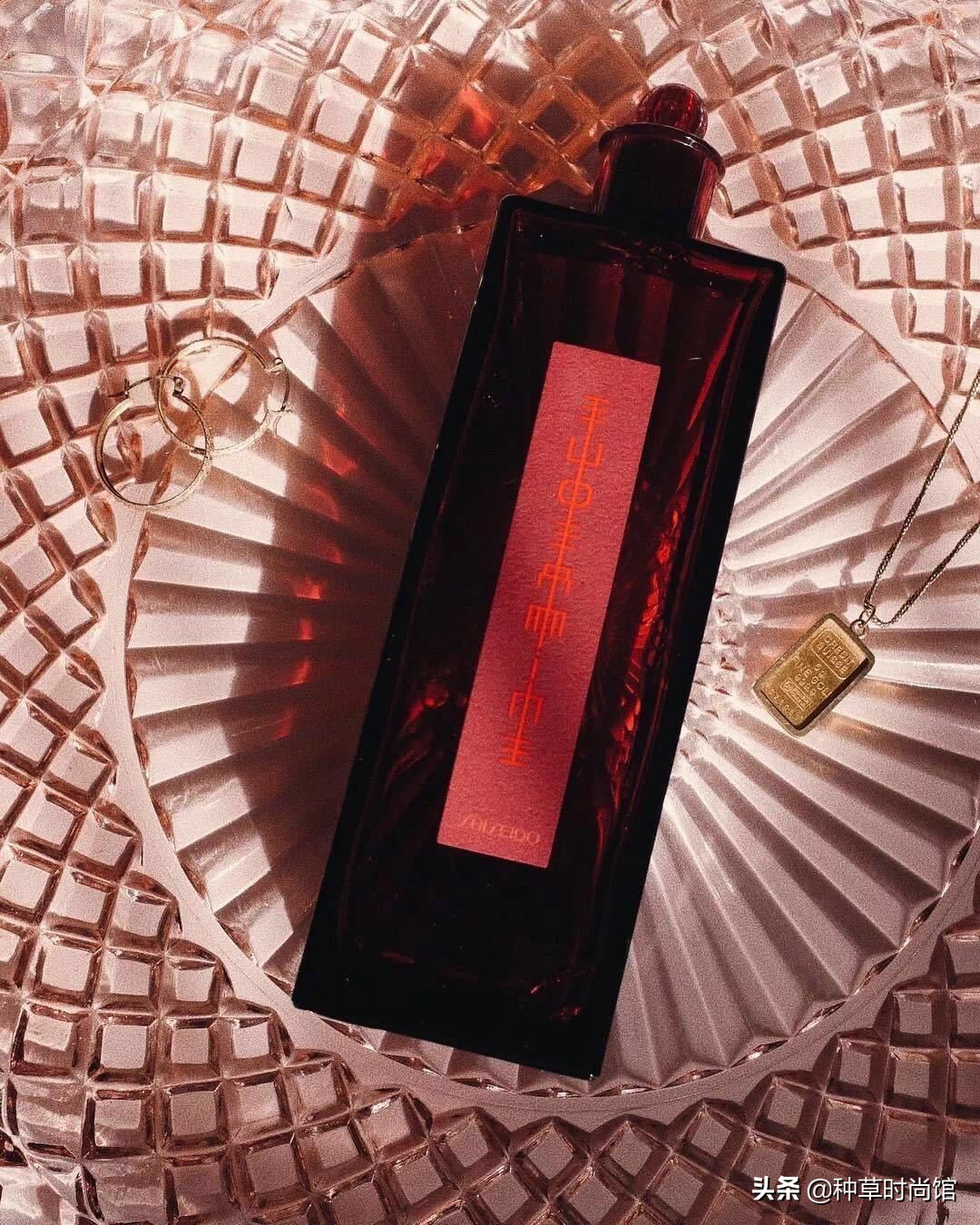 日本网红眼药水,日本网红眼药水毁坏角膜