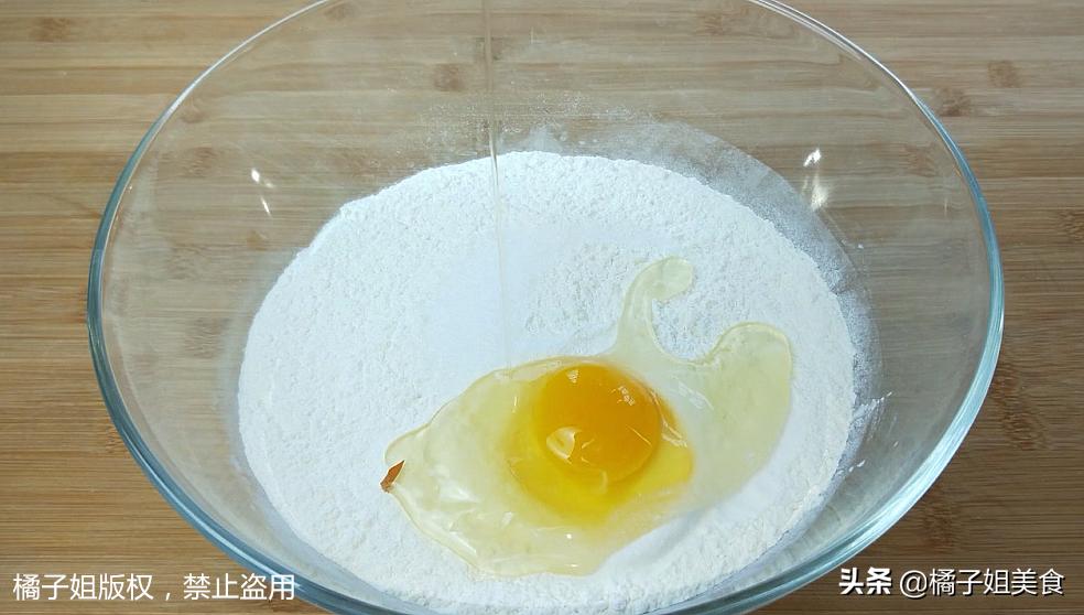 油条最简单时间最短的做法,油条我的家常做法