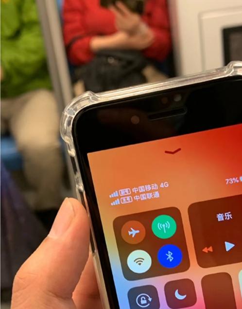 iphonese2鍙屽崱鍔炴硶,楂樻墜瑙ｉ攣iphone