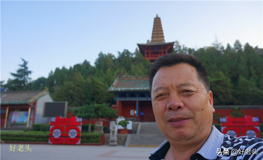 床车自驾游吃住在车上,床车自驾吃住