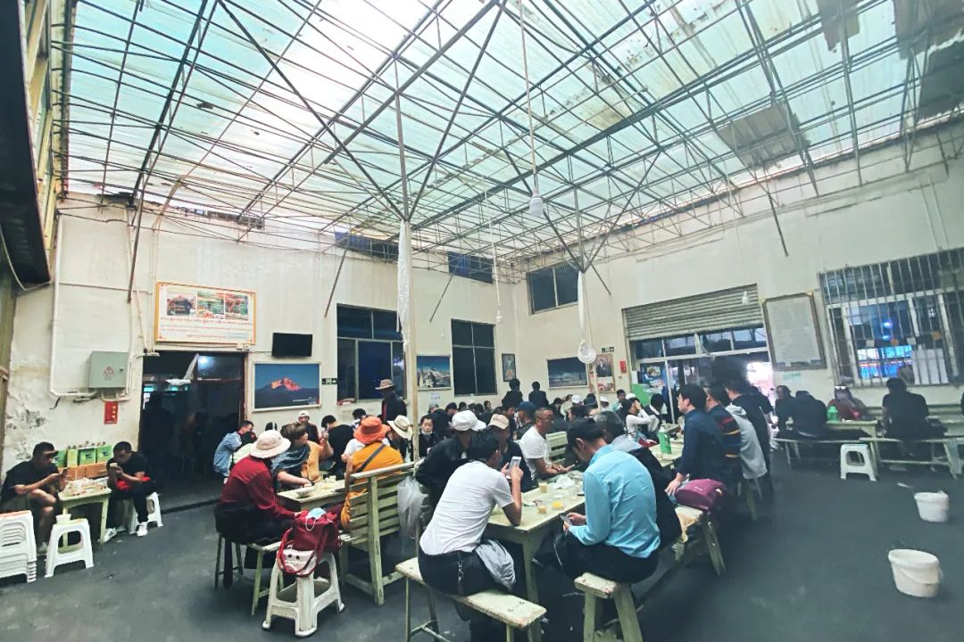 旅游到西藏不可错过的10大美食,拉萨藏餐小吃美食推荐