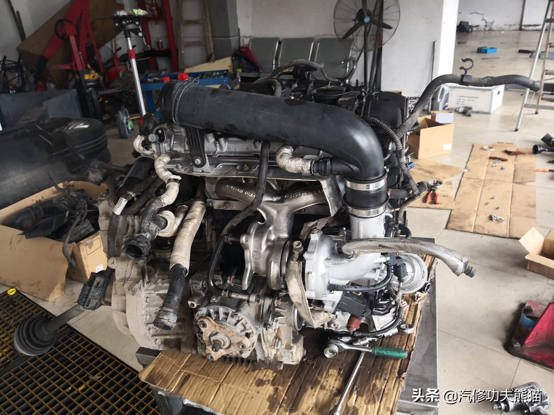 大众途观发动机烧机油维修多少钱,2010款大众途观严重烧机油