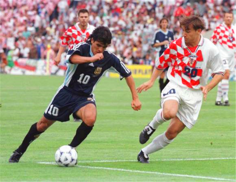 罗纳尔多和齐达内世界杯,齐达内和罗纳尔多谁球技厉害