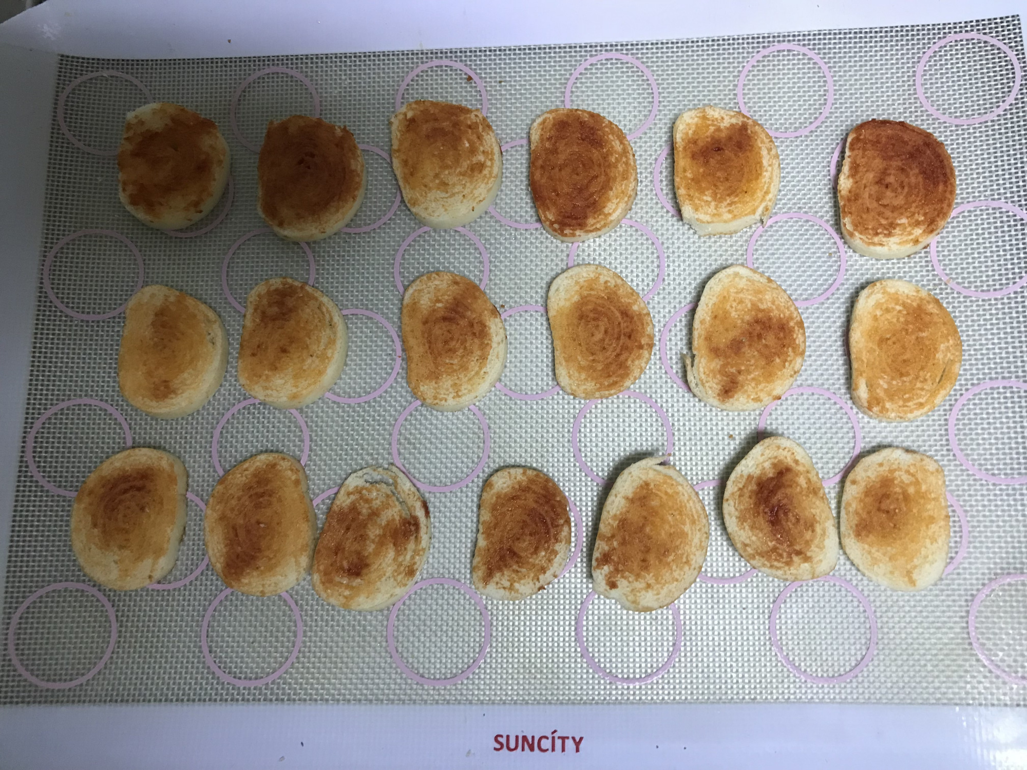 馒头吃不完怎么做成家常菜,馒头吃不完怎么做好吃不用锅