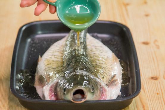 纸包鱼葱香浓郁,纸包鱼茂名