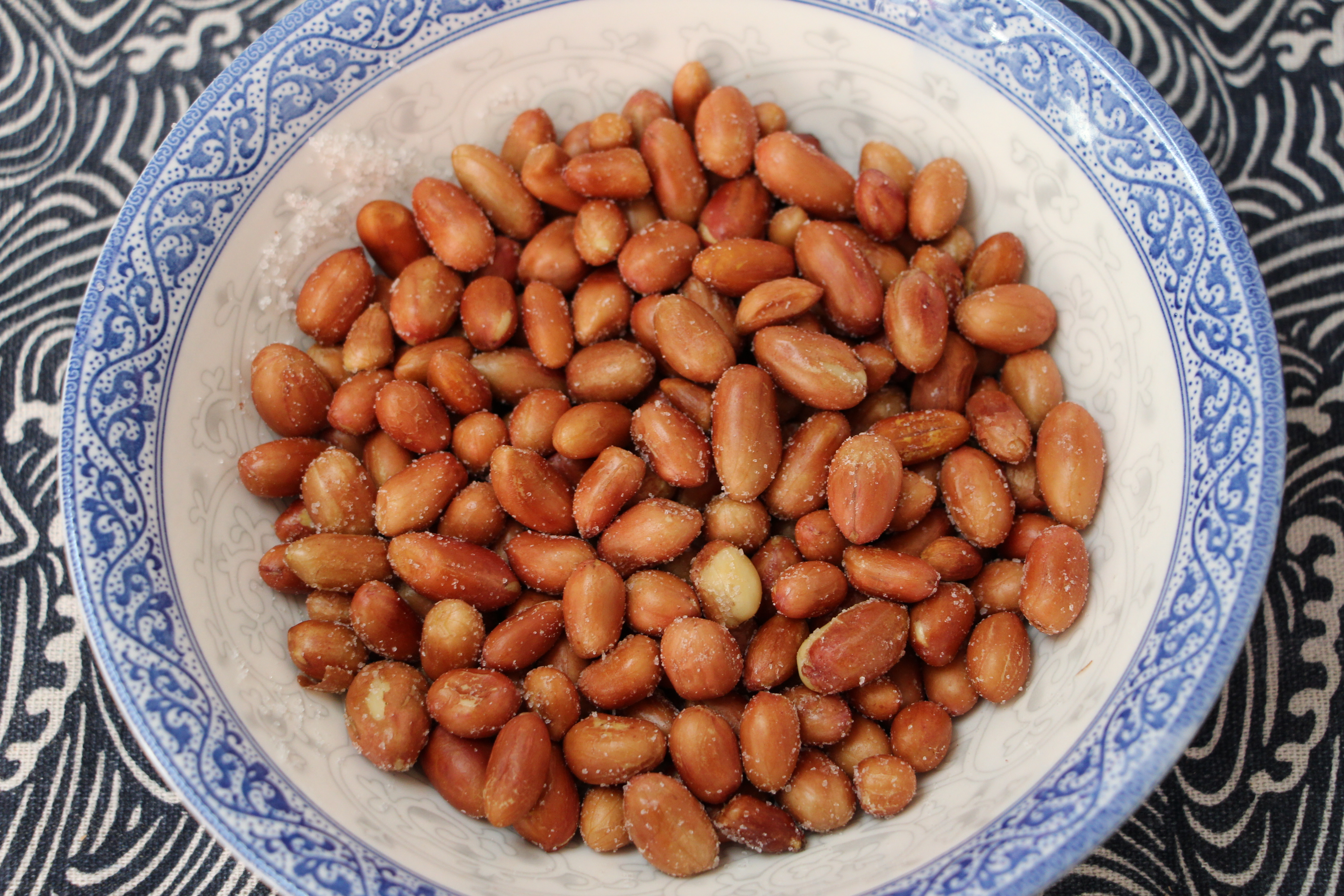 面包糠炸花生米怎么炸得酥脆,炸花生米家庭做法