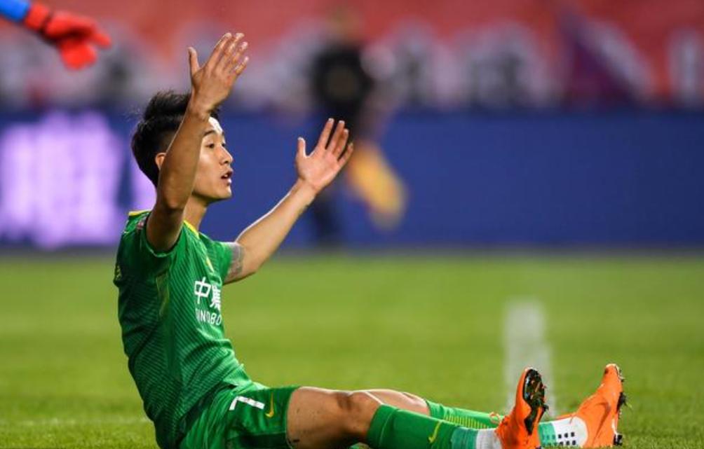 里皮重新接手国足带来新希望,17岁一战成名彻底征服里皮