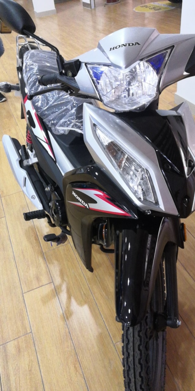 新大洲威武110-22测评,新大洲本田威武110弯梁摩托车