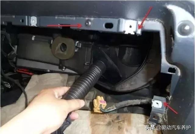 空调清洗蒸发箱一般在何时清洗,空调臭清洗蒸发箱能彻底解决吗