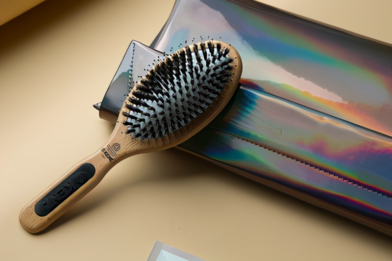 晚上睡觉长头发要怎么防止打结,长头发打结很毛躁留什么发型好看