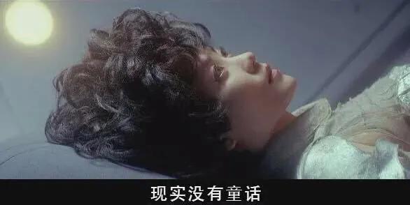 女孩自诉：我是如何一步步成为了“外围女”无法自拔的！