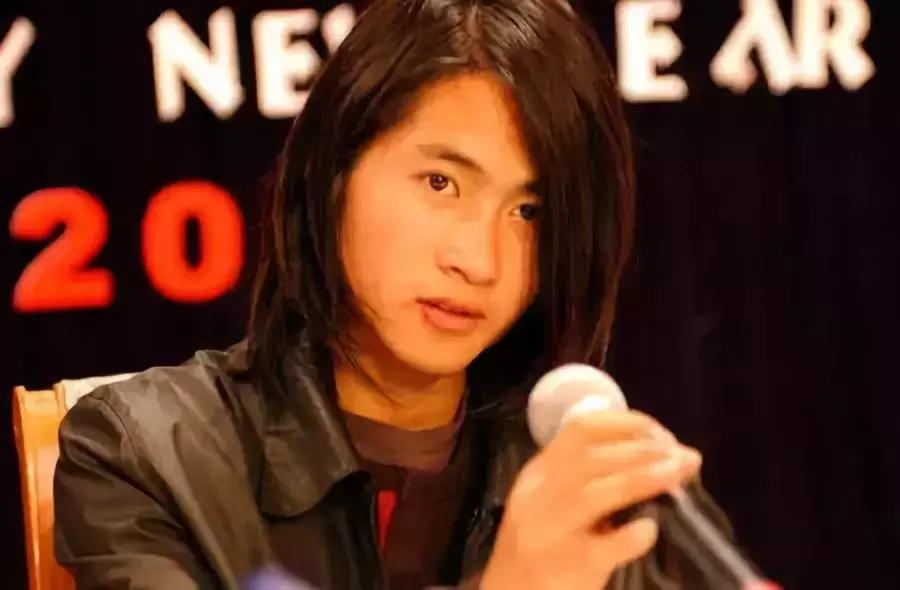 37岁的韩寒活得到底有多明白,中年韩寒活成了他