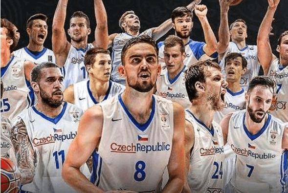 只让美国得88分的捷克是什么来头？看看他们过往战绩，波波尴尬了