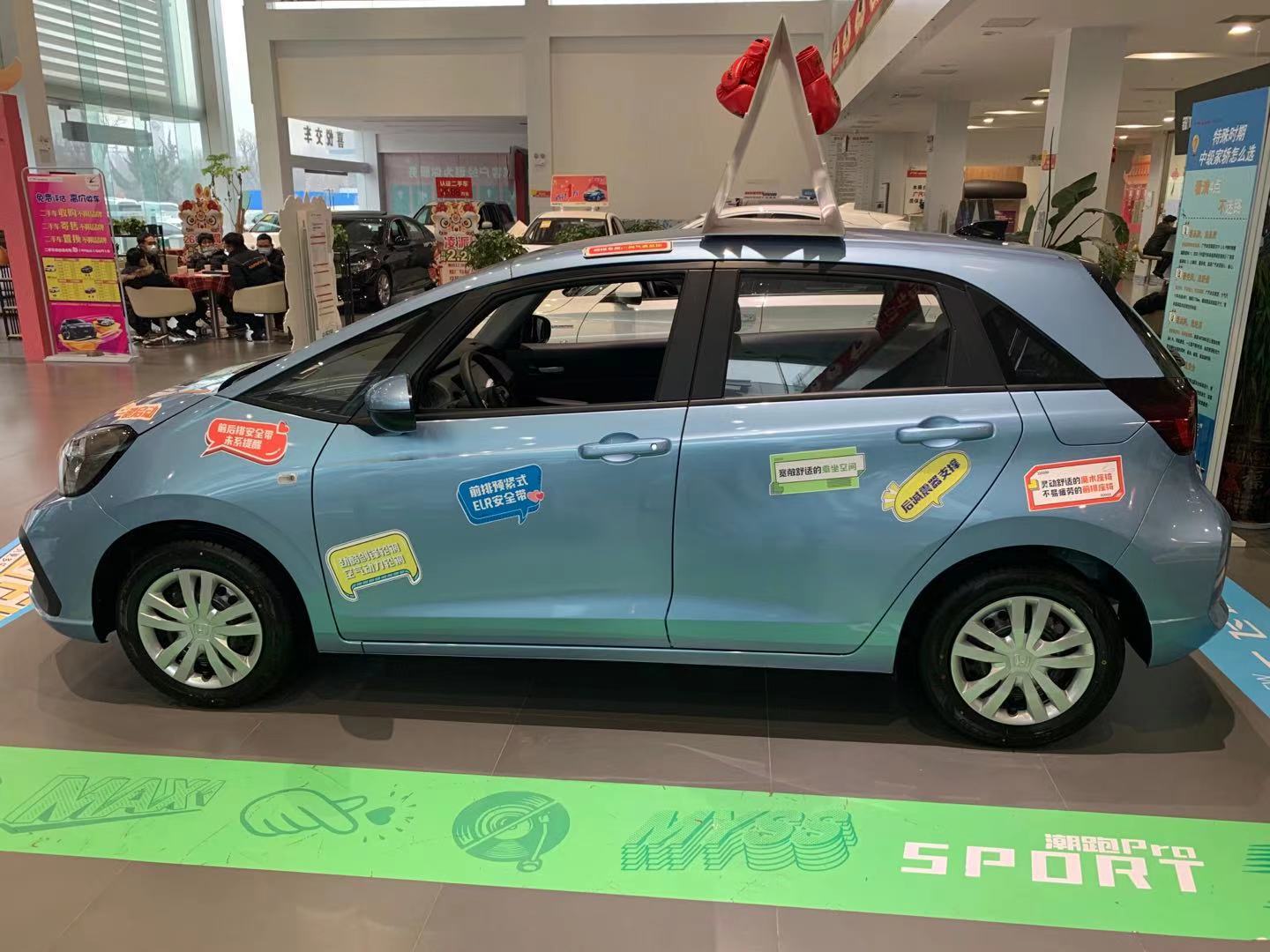 本田飞度也卖不动了？车友：配置这么低，先降2万再说