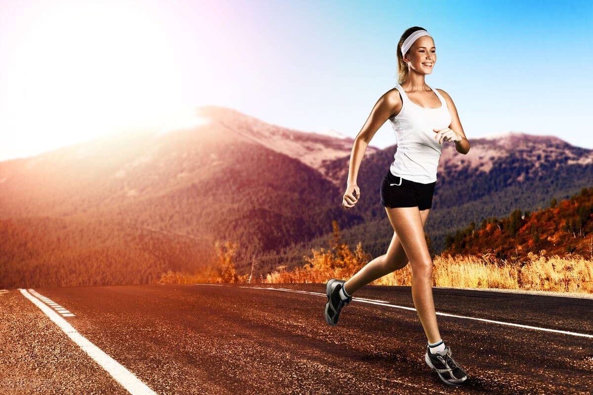 慢跑正确的跑步姿势训练,跑步新手如何训练腿