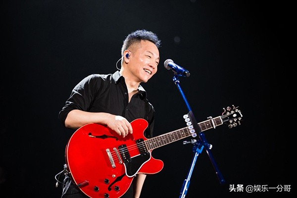 许巍无尽光芒演唱会广州站重播,许巍无尽光芒巡回演唱会郑州站