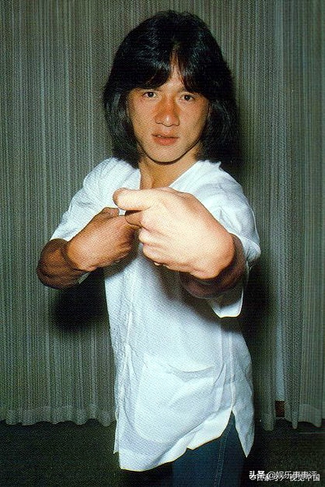 成龙回安徽认祖,成龙回安徽看望同父异母的兄弟