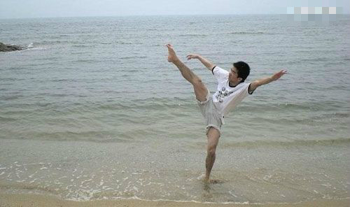 求帮忙p图搞笑,求ps大神帮忙p图搞笑