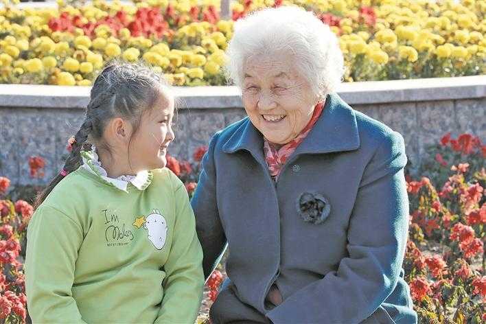 幸福夕阳红,笑看夕阳别样红