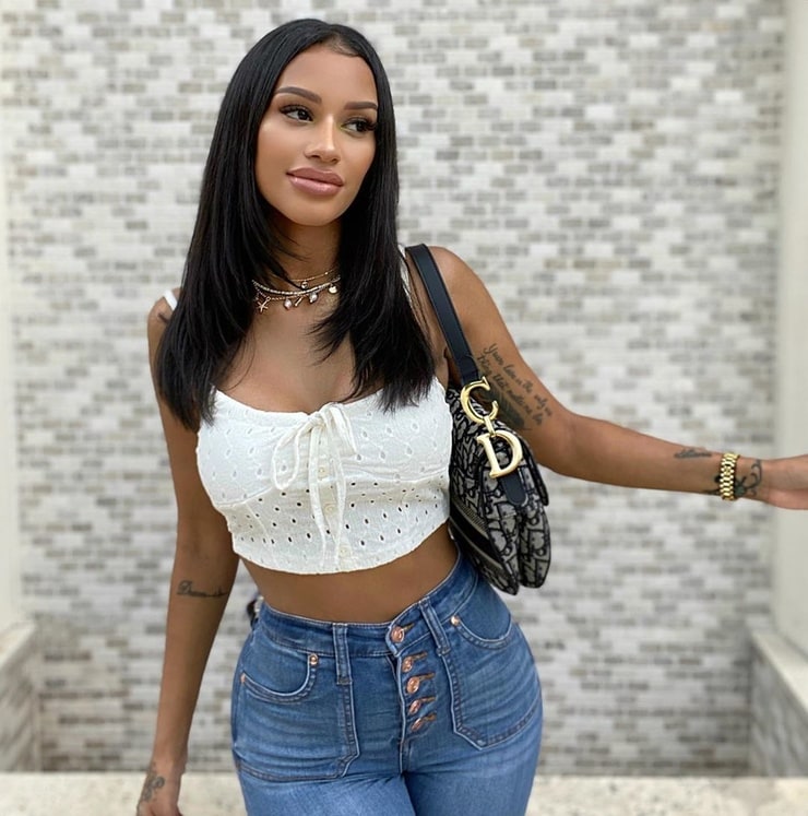 环球美女：范妮·内格莎